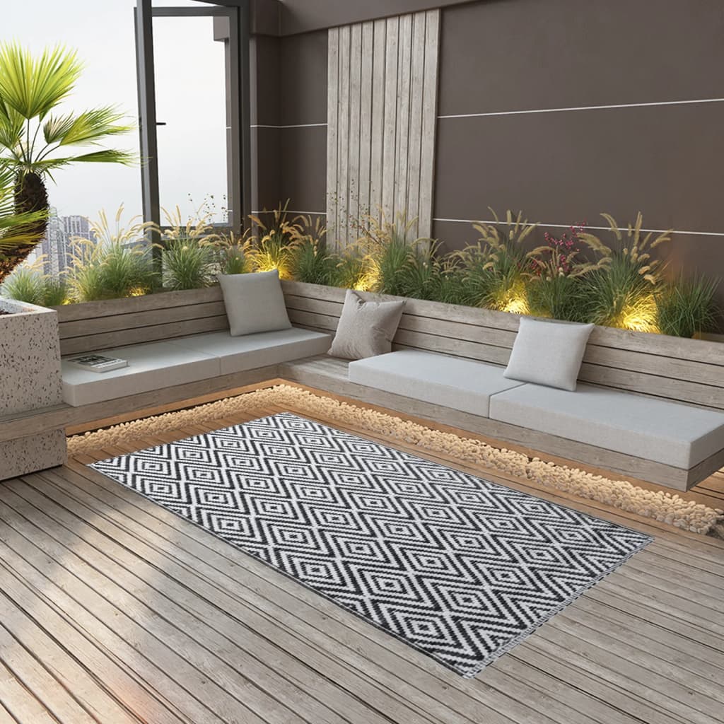 Outdoor Carpet White and Black 120x180 cm PP - Unbeatable Bargains
