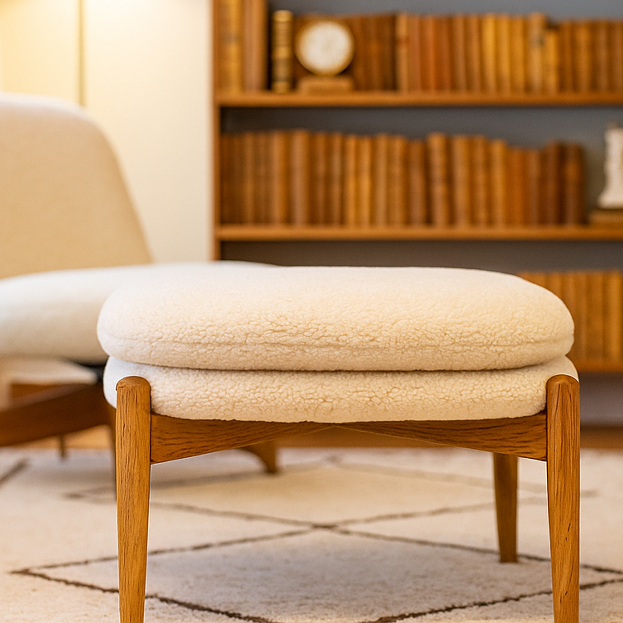 RAVENSCROFT Footstool Sheepskin - White - Galvin and Galloway