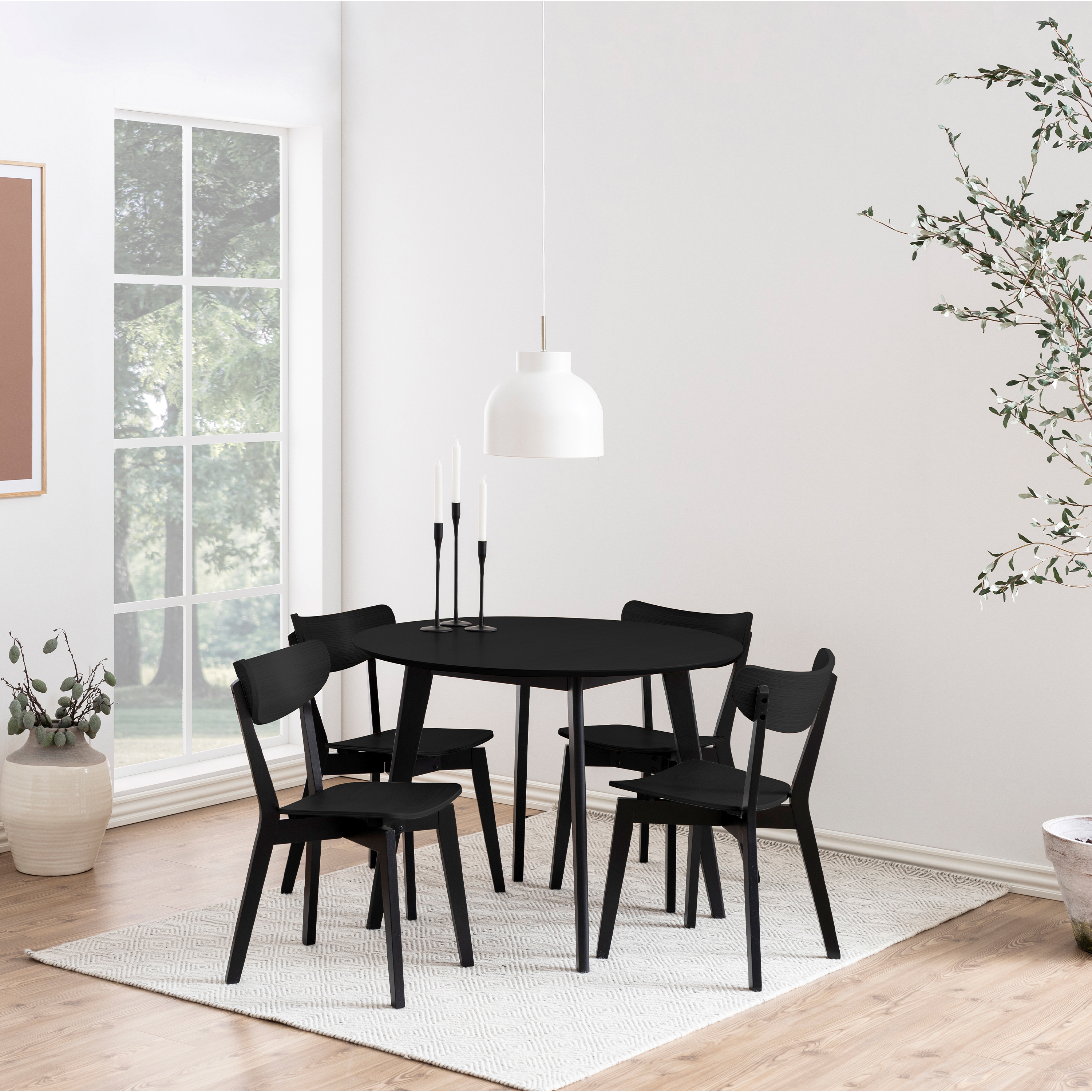 ROXEN Round Dining Table in Black Included 4 Dining Chairs in Black - Rosalind Collection