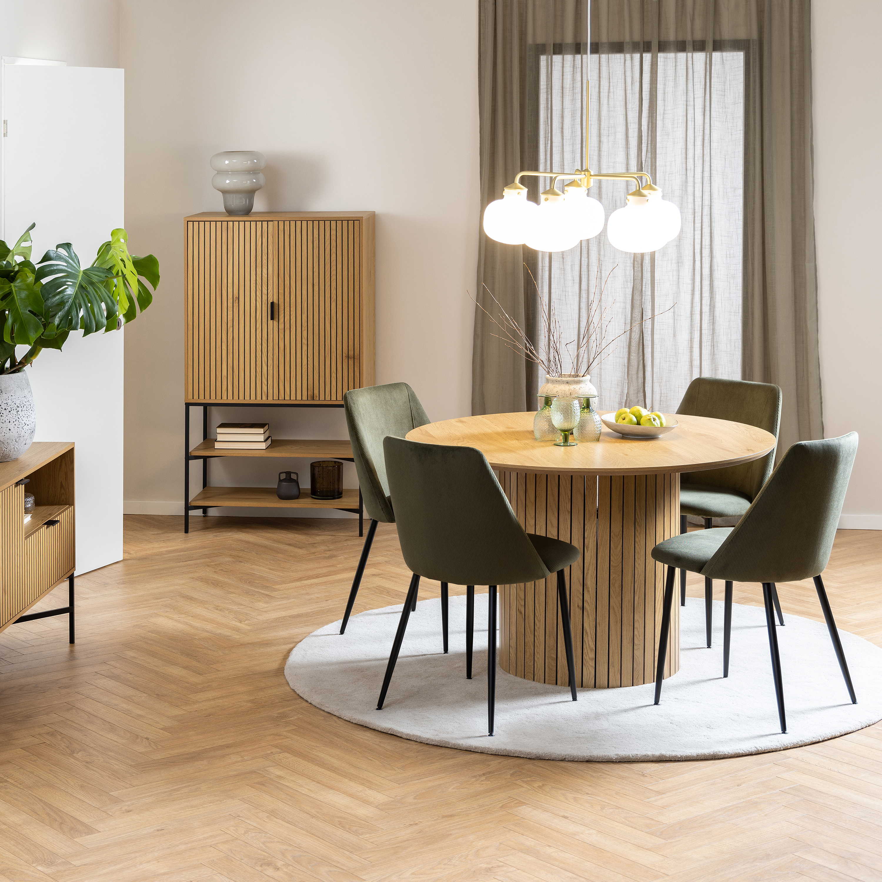 YELMA Dining Table in Oak Included 4 Dining chair in Olive Green - Rosalind Collection