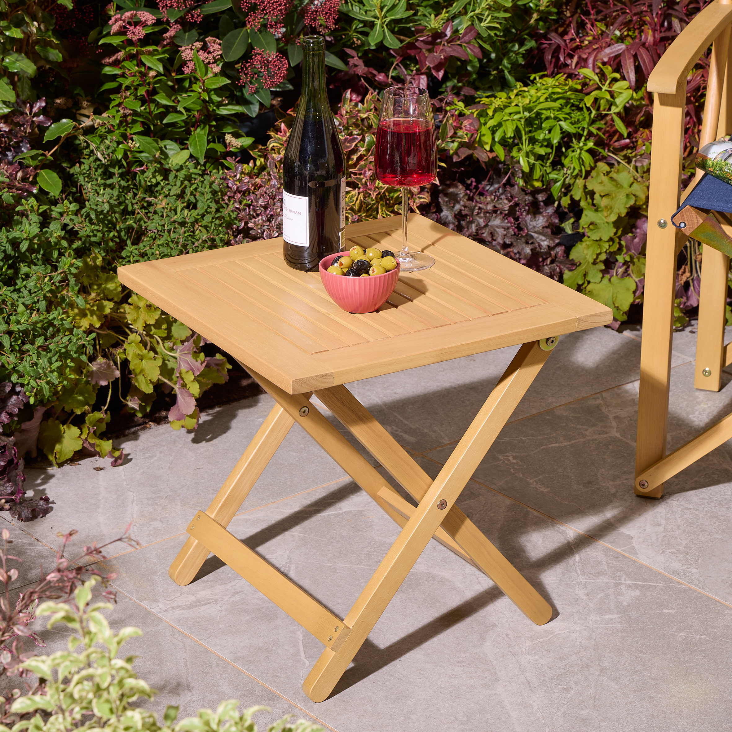 EVERSET Garden Folding Side Table - Oak Finish - Etta Gardens