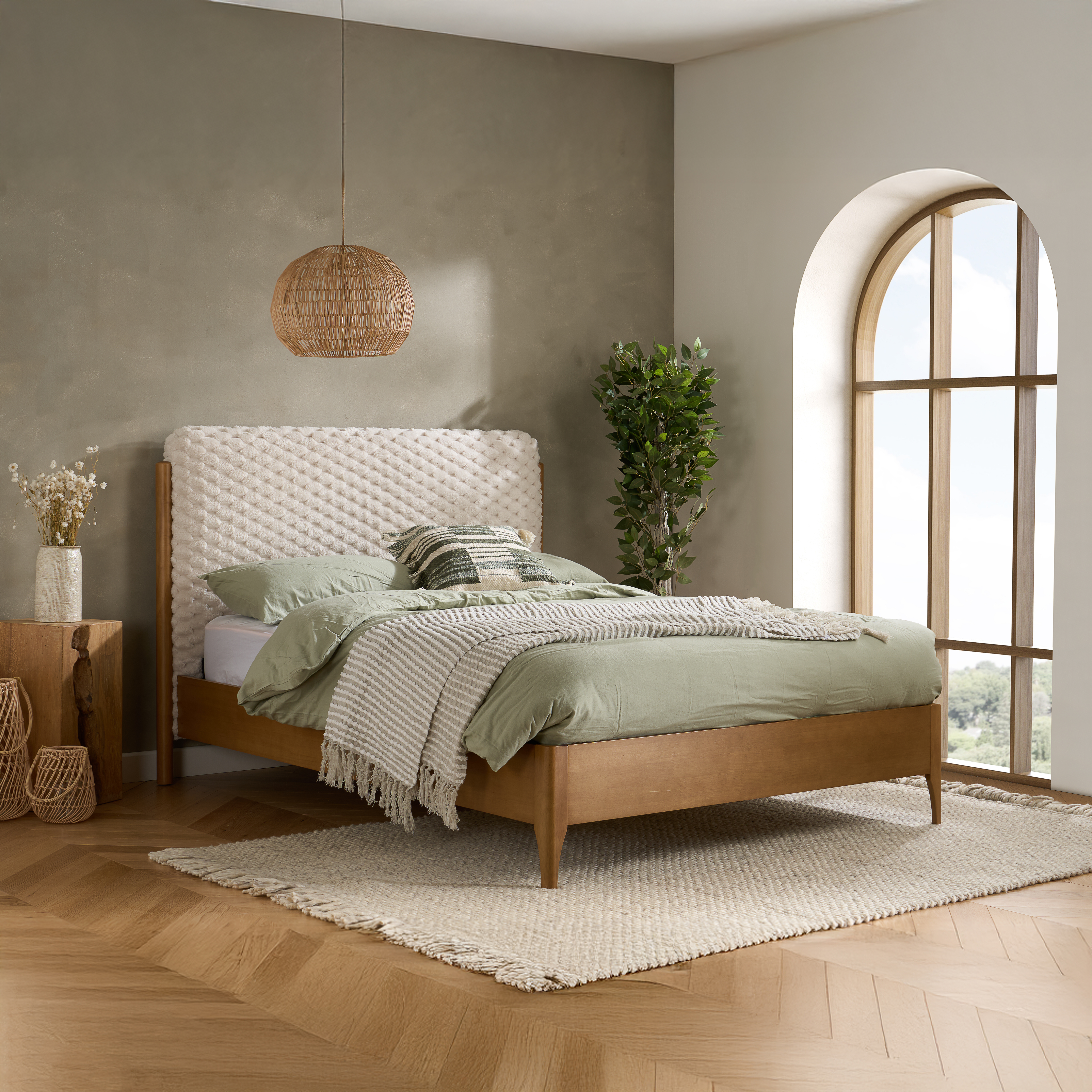 LUNARETH Kingsize Wooden Bedrame - White - Birlea Essentials