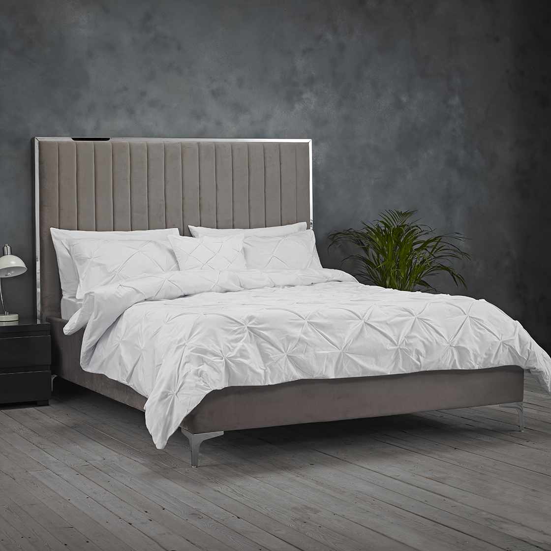 Berkeley Mink Grey Velvet Bed Frame - Kingsize 5ft - Leeds Plywood