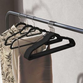 Velvet Hangers - SOLRO Set of 20 Non-Slip Hangers with Rose Gold Swivel Hook - Black