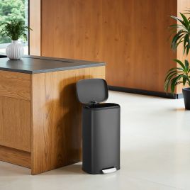 Kitchen Bin - VERRA 30L Pedal Rubbish Bin with Soft-Close Lid and Inner Bucket - Black