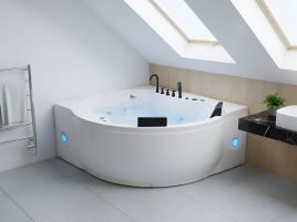HACOVI Corner Bath & Hot Tub - White