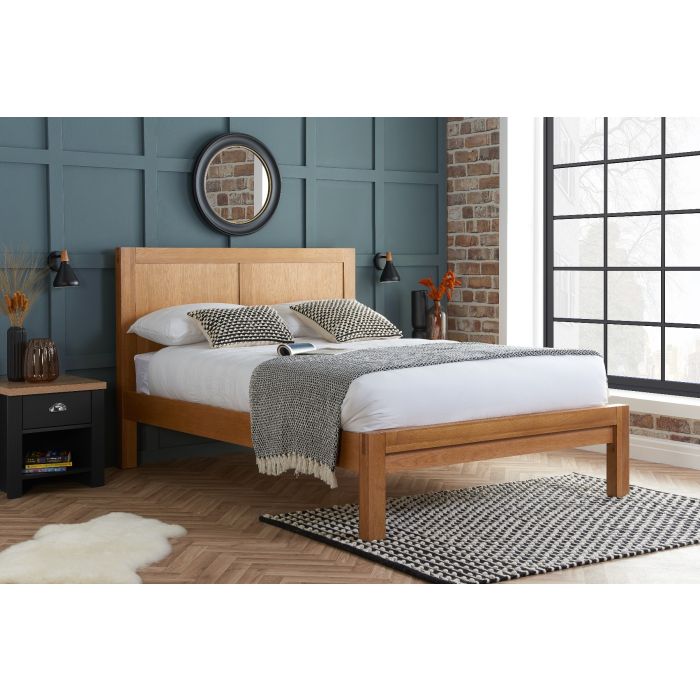 Bellevue Oak Wood Bed -Double 4ft6
