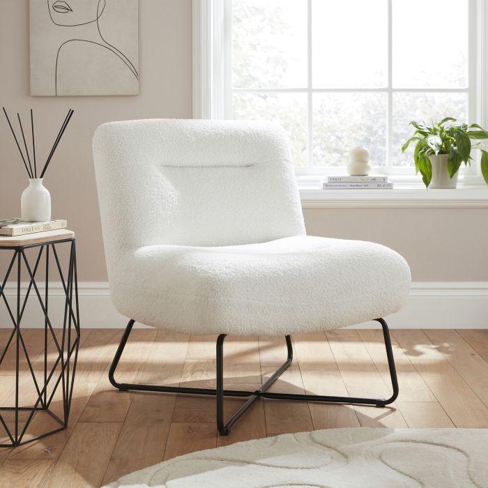 WILMO Boucle Teddy Accent Chair with Black Metal Legs - Cream