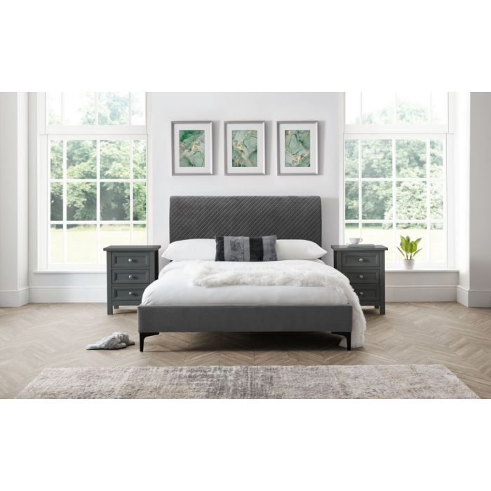 Sanderson Diamond Quilted Velvet Kingsize Bed - Grey