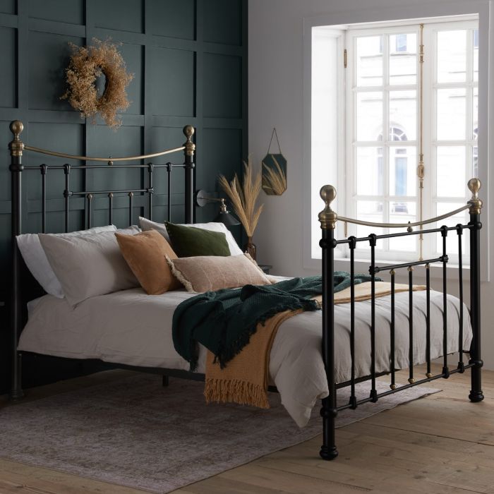 Birlea Bronte Victorian Black Metal Bed Frame - Double 4ft6