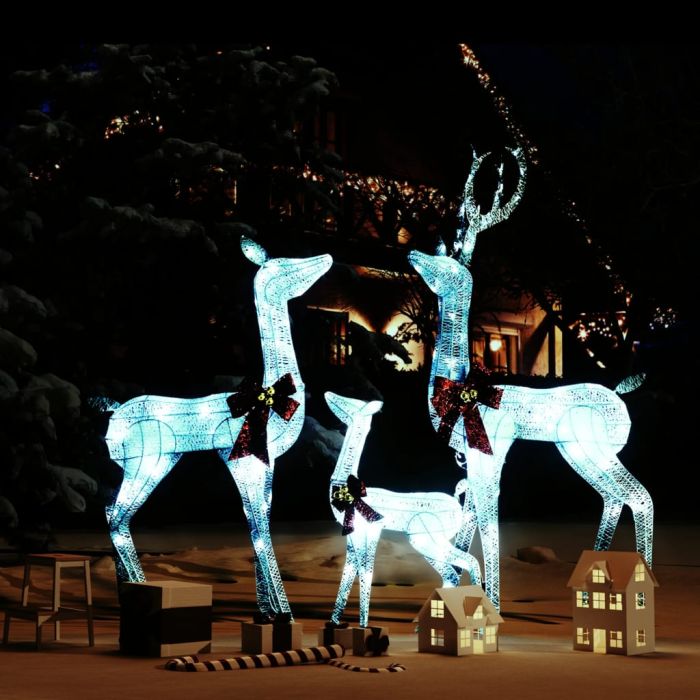 Roche Reindeer Family Christmas Decoration White and Silver 201 LEDs