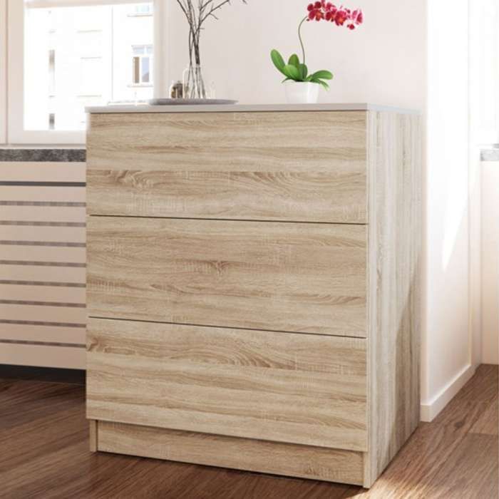 BROADLAND Oak Finish Chest of Drawers - Medium-sized, 3 Drawers