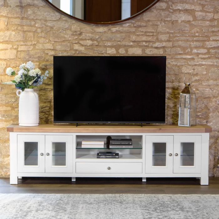 Chunky Oak Extra Large TV Unit with Glass Shelving - White