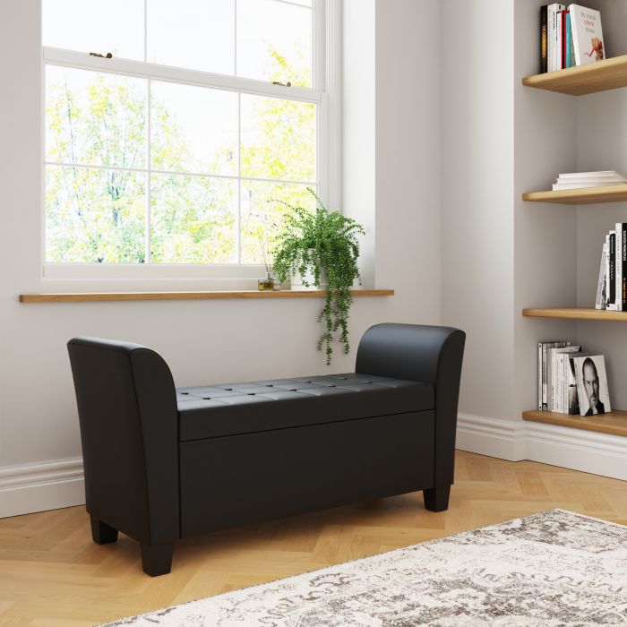 Verona Pu Leather Window Seat - Black