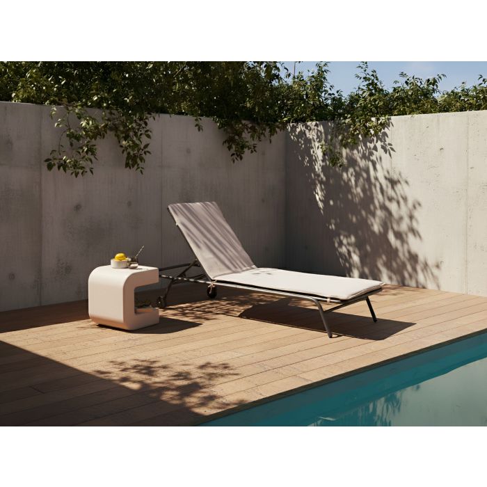 SARUXO Wooden Bar Stool Set of 2 - Silver and Brown