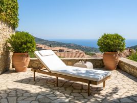 SAPARO Sun Lounger with Cushion - White
