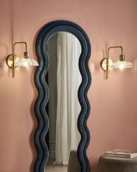 VASERO Wall Light - Black