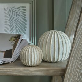 ARBOR Small Decorative Ball - White