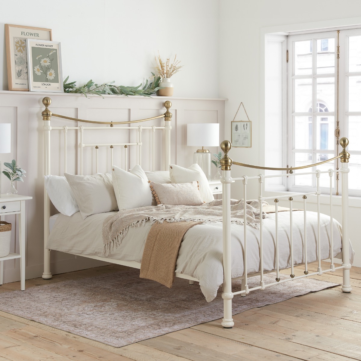 Birlea Bronte Victorian Cream Metal Bed Frame - Kingsize 5ft - Birlea Essentials