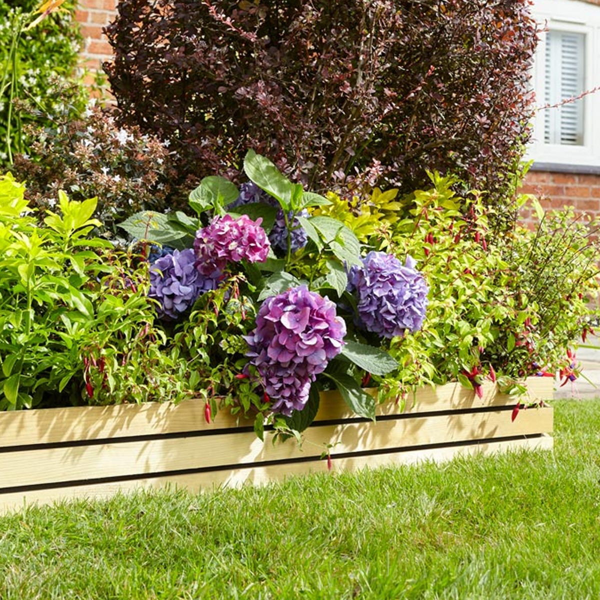 Fenwick 6 inch Border Edging with Easy-Fix Spikes and Soil Retention Liner - Set of 4 - Etta Gardens