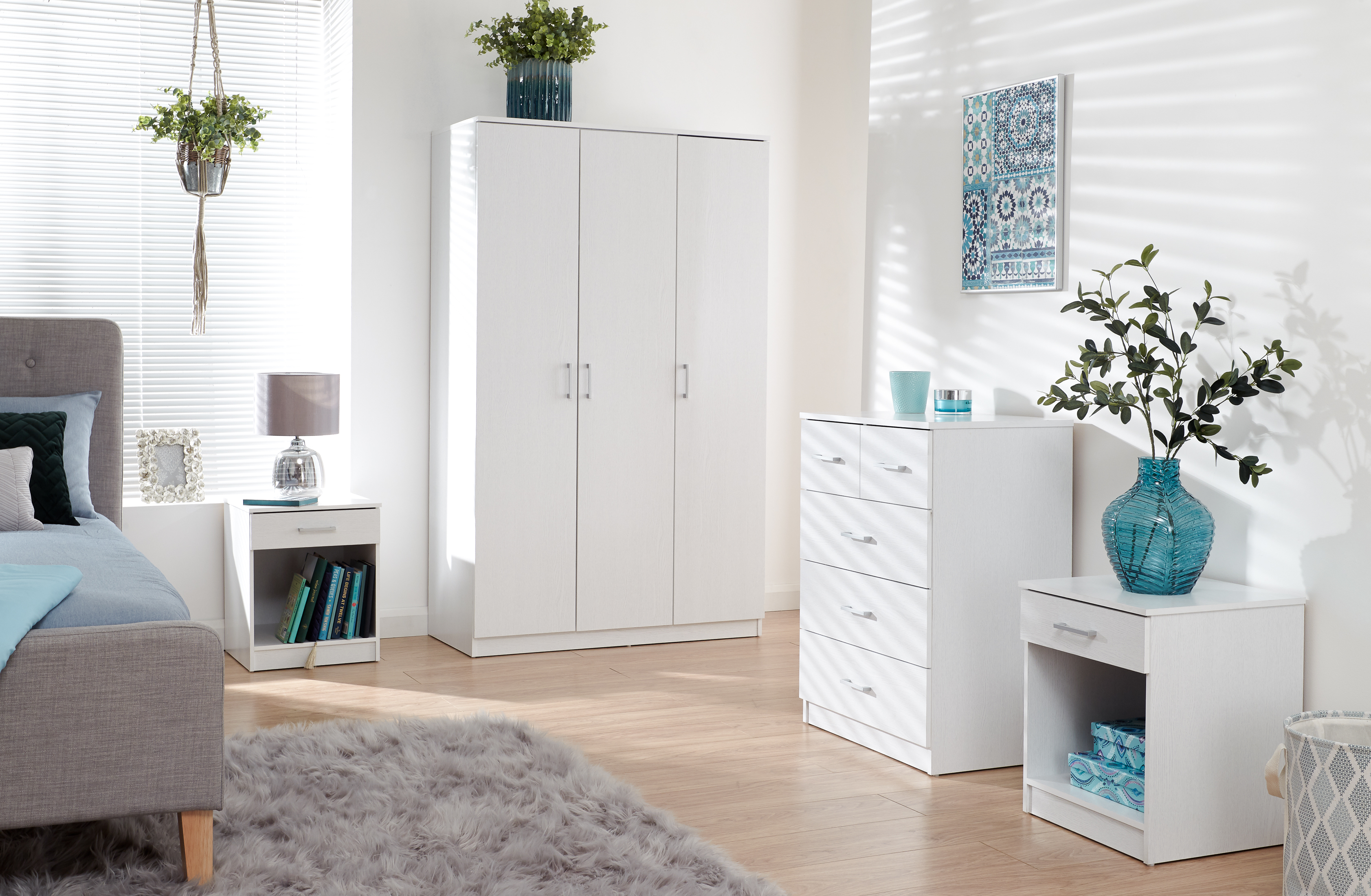 Wardrobe Set - PRADA 3 Door Bedroom Set 4 Piece White 101cm - Campbell Craft