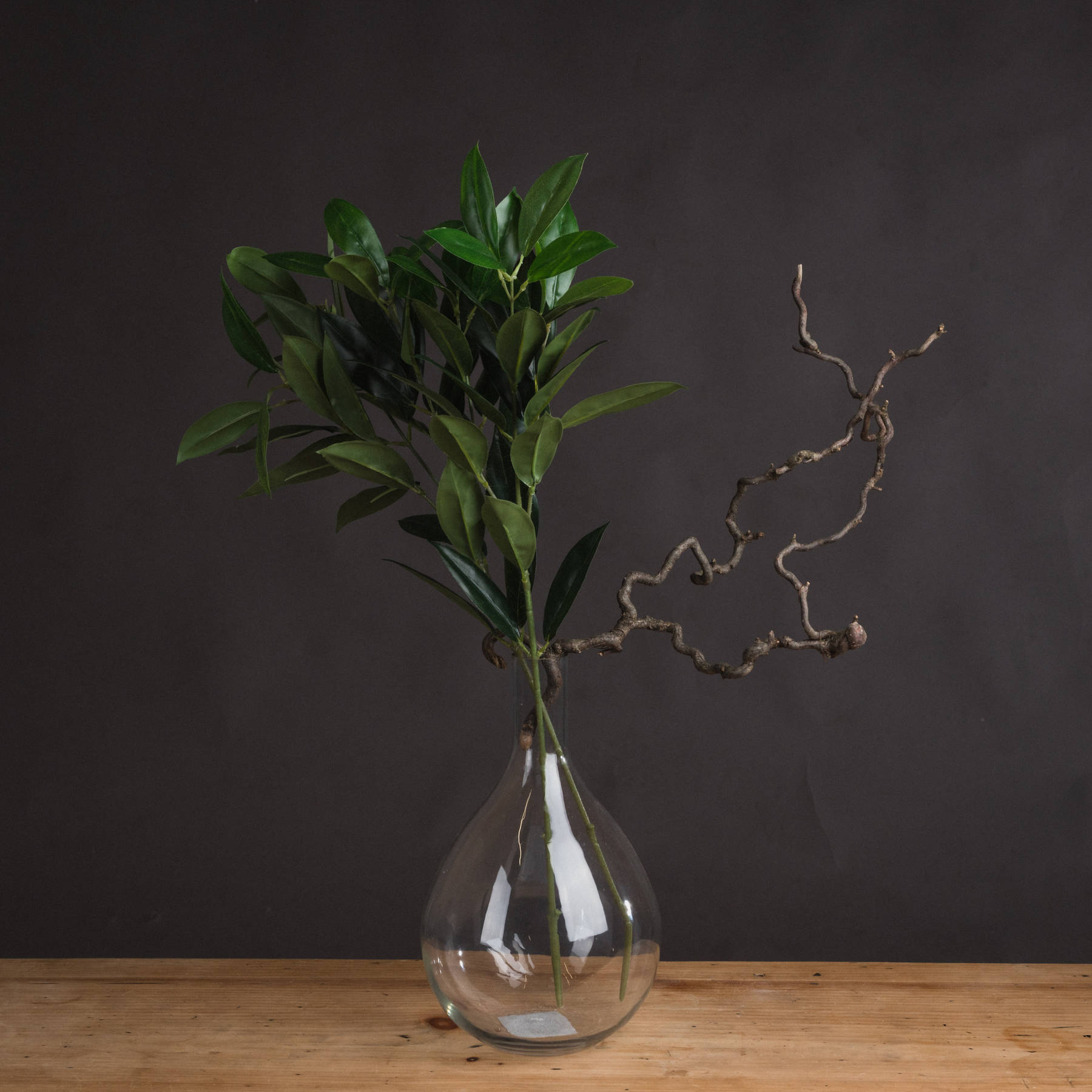 Faux Bay Leaf Spray - Green - Corinthia Corner