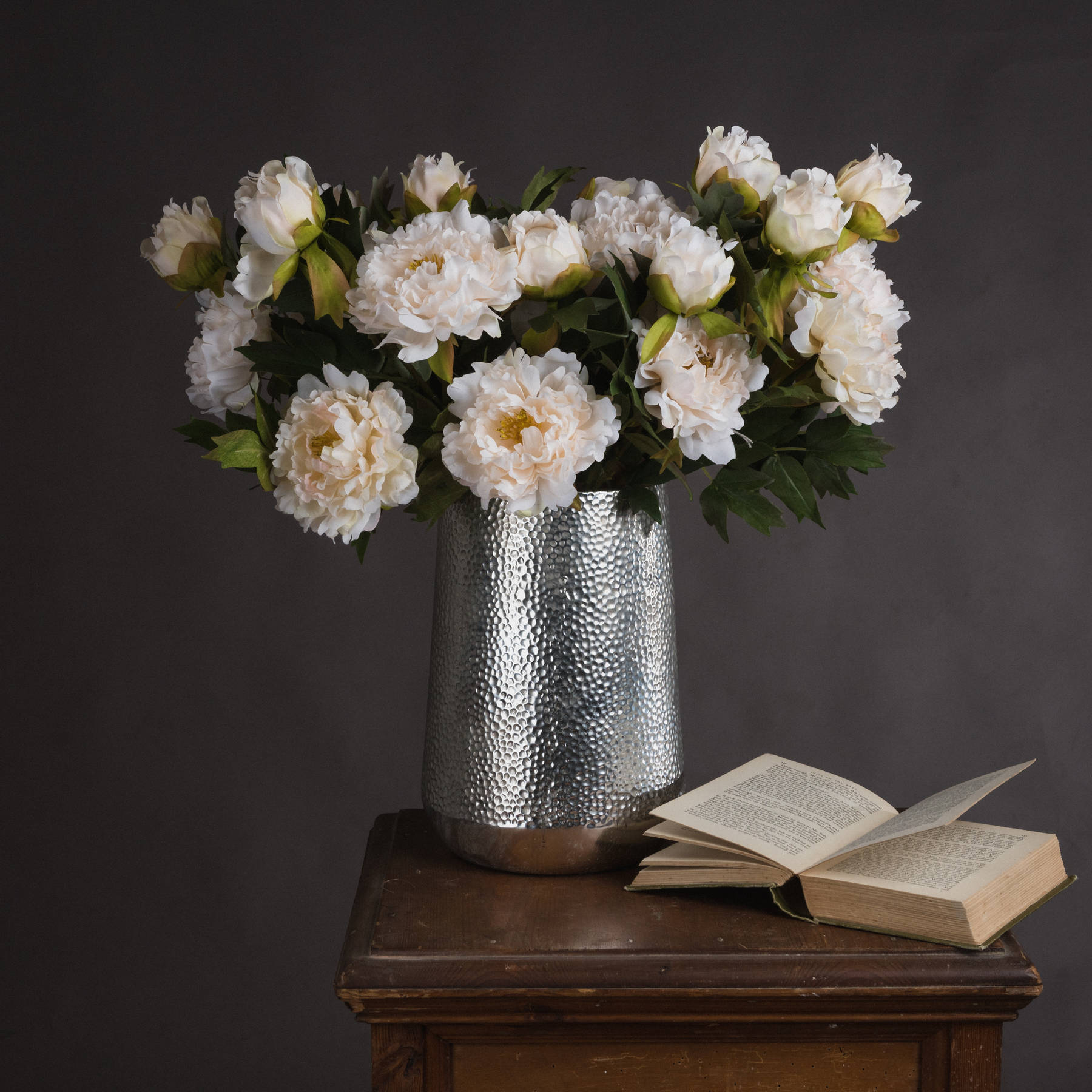 White Fashion Peony - Plastic - Corinthia Corner