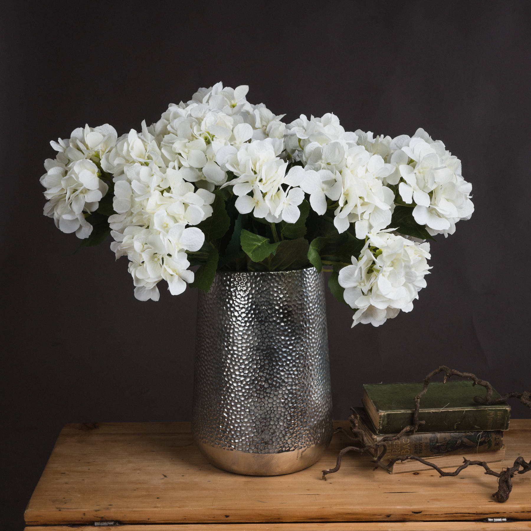 Hydrangea Bouquet - White - Corinthia Corner