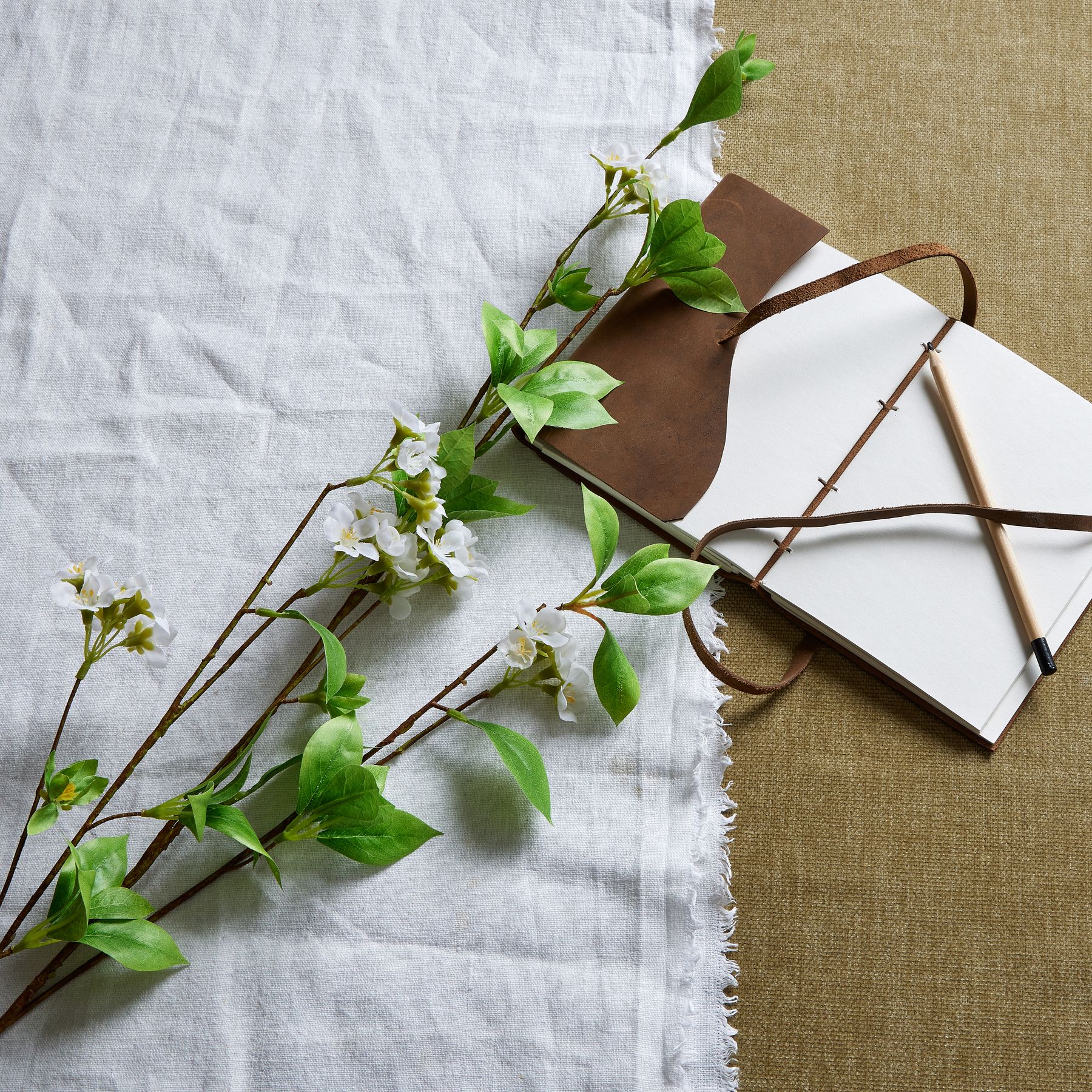 Tall Mock Orange Spray - Green - Corinthia Corner