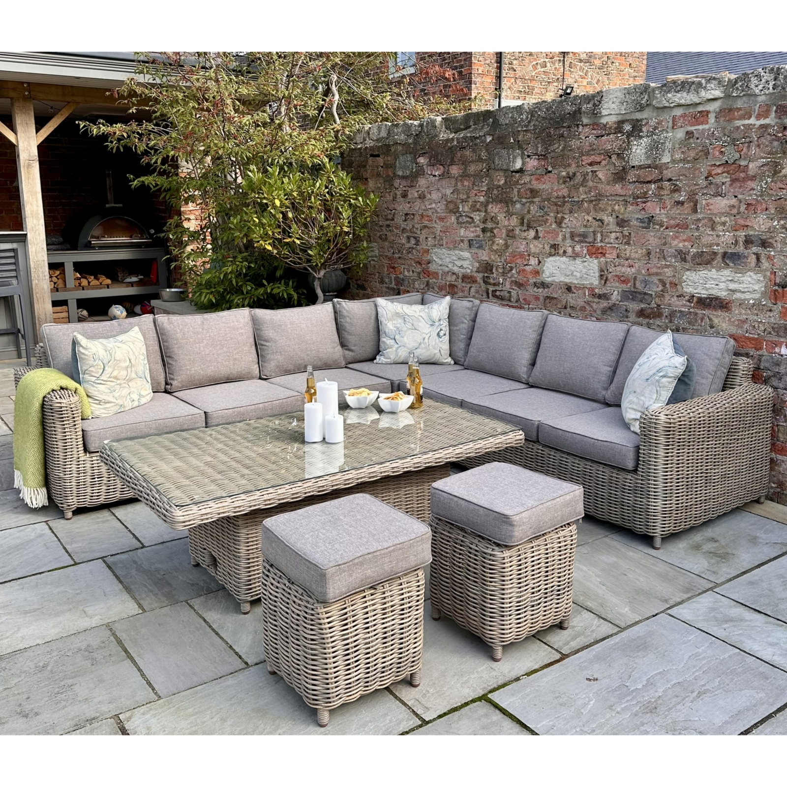 Amal Outdoor Corner Set With Riser Table & Stools - Large - Corinthia Corner