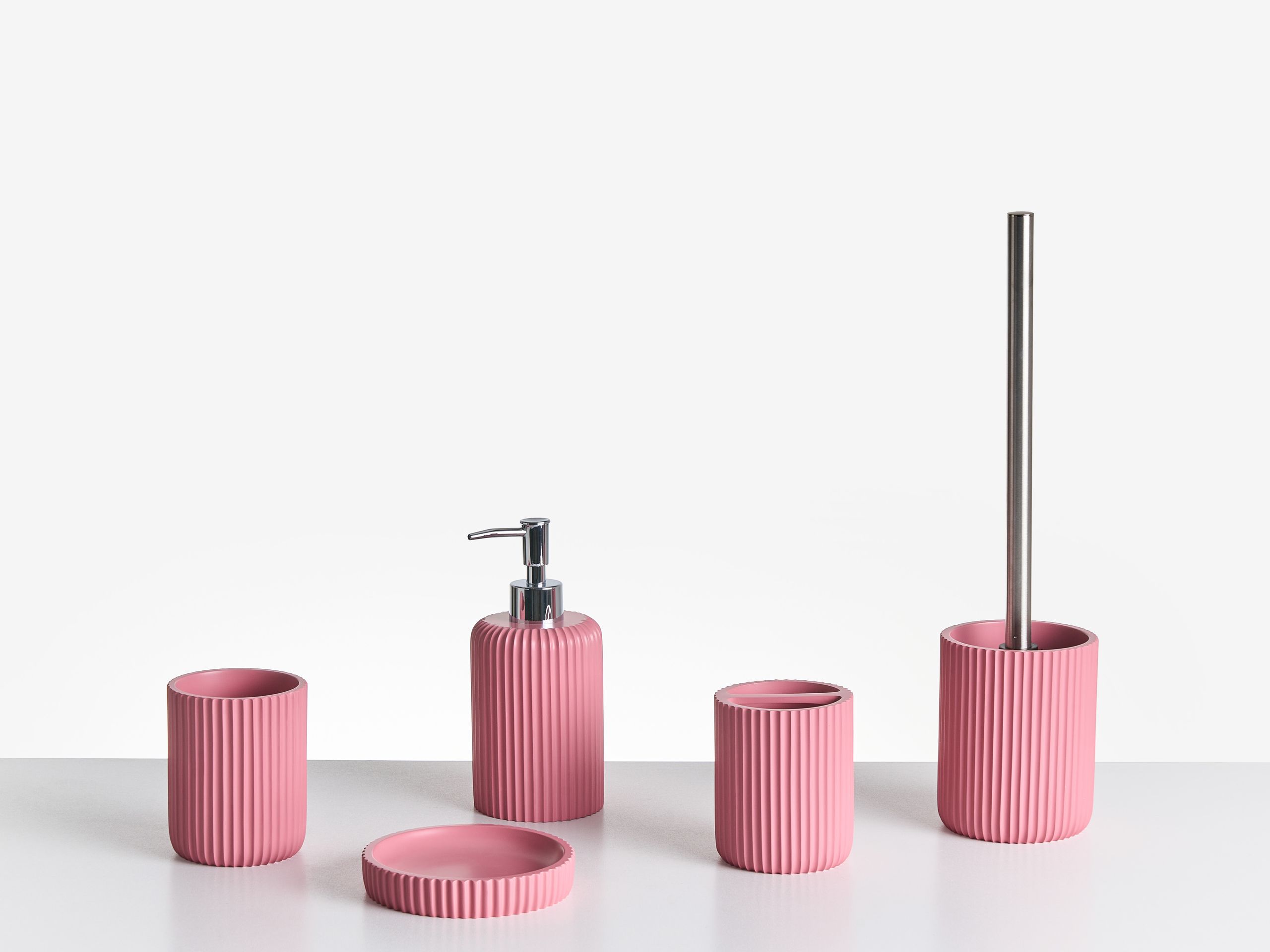 WOBURNLEIGH 5-Piece Bathroom Accessories Set - Pink - Gemini Interiors