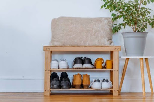 Shoe rack in the cabinet