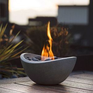 6 Tips to Make Your Winter Garden Look Festive on a Budget