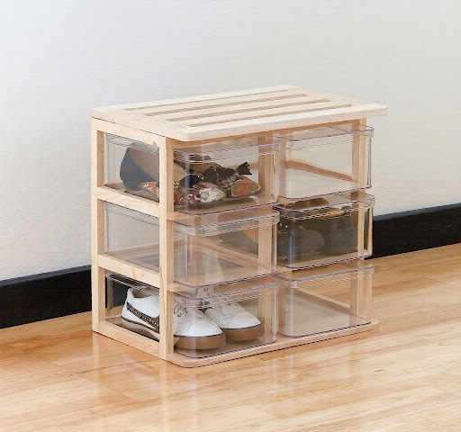How a Small Space Shoe Organiser Solution Works