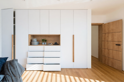 Wardrobe with Drawers